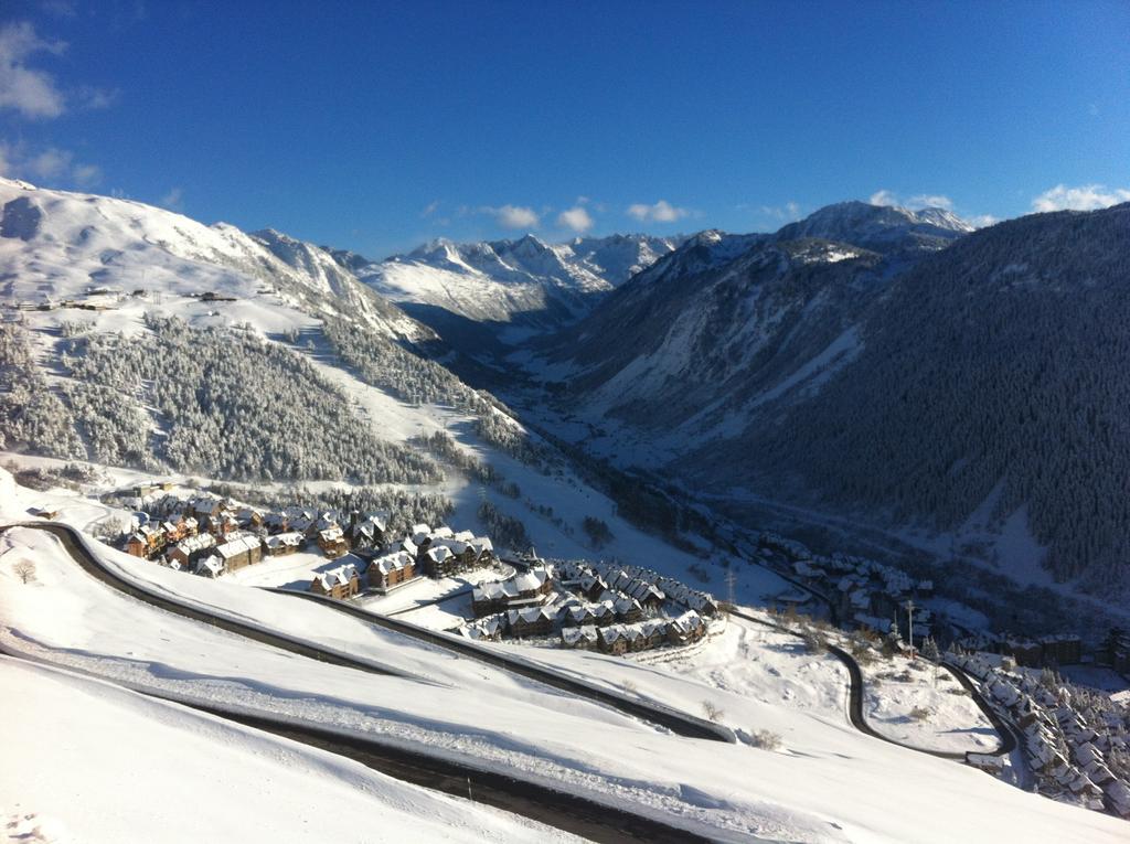 Apartamentos Multibaqueira Baqueira Beret Eksteriør billede