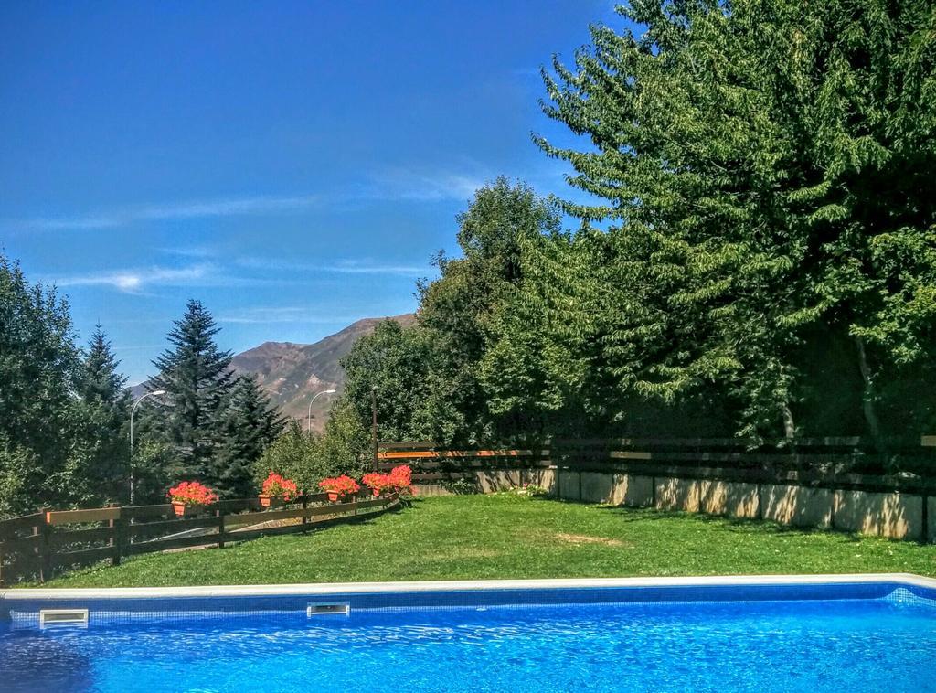 Apartamentos Multibaqueira Baqueira Beret Eksteriør billede