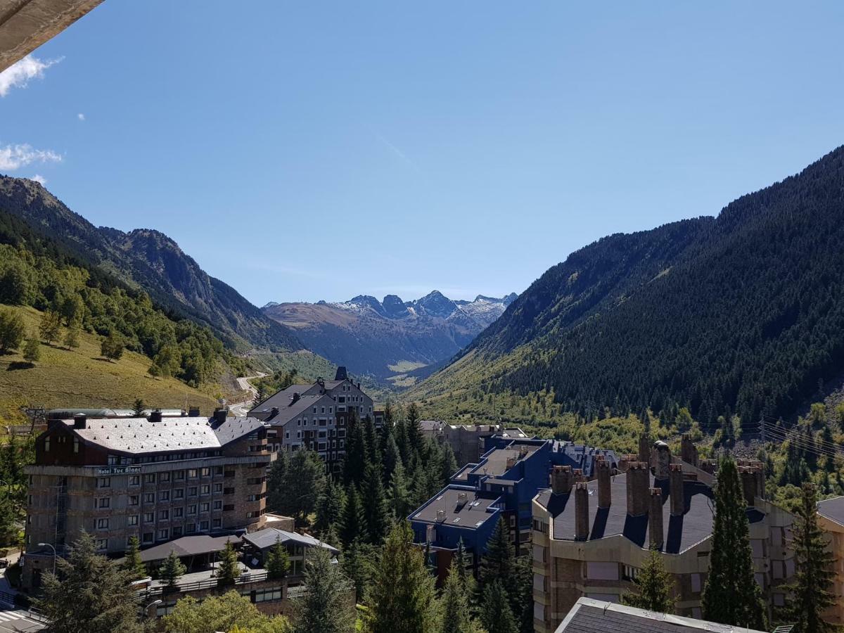 Apartamentos Multibaqueira Baqueira Beret Eksteriør billede